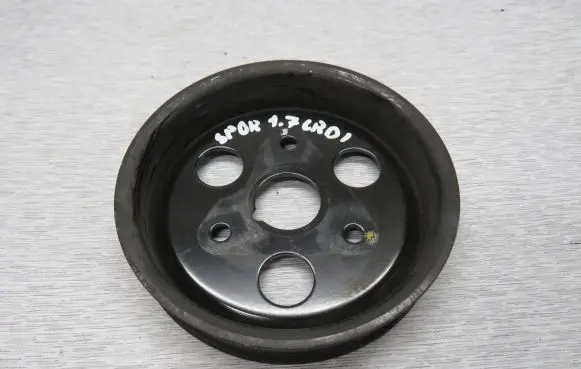 KIA Sportage Water pump pulley 