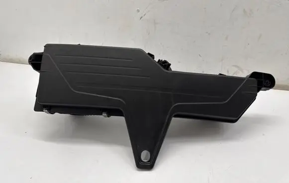 BMW 3 F30 F35 F31 Air filter box 8578649