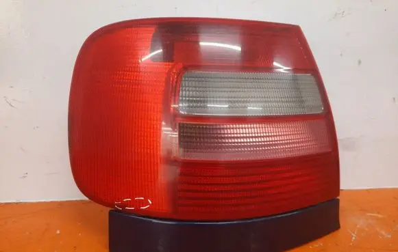 Audi A4 S4 B5 8D Rear/tail lights 8D0945095D