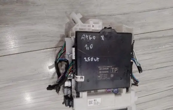 Toyota Aygo X BSM Control unit 89221-0h050