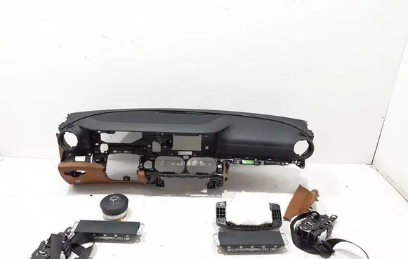 Mercedes-Benz AMG GT 4 x290 w290 Dashboard A29068050008T18