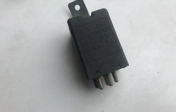 Mercedes-Benz E W124 Other relay 1078200010 410202008005