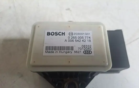 Mercedes-Benz Sprinter W906 ESP acceleration yaw rate sensor 0265005774 A0065424218