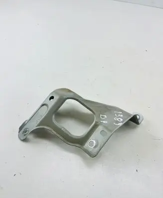 Tesla Model 3 Fender mounting bracket 108601600