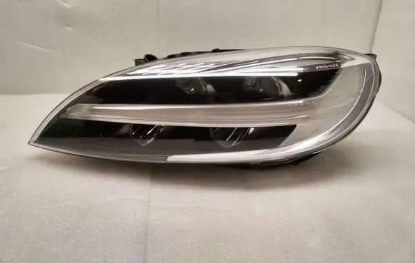 Volvo V40 Headlight/headlamp
