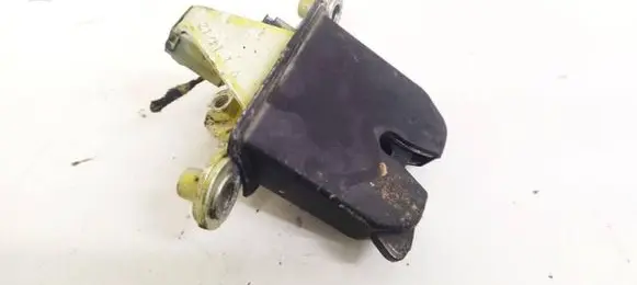 Skoda Octavia Mk2 (1Z) Tailgate/trunk/boot lock/catch/latch 1Z5827501E