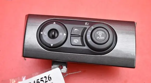 Chevrolet Captiva Mirror heating switch 