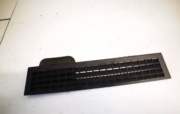 Dash center air vent grill