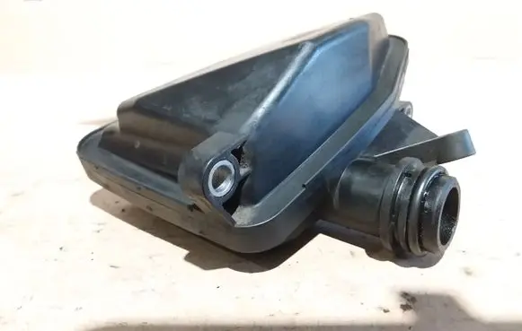 Intake resonator