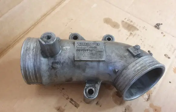 Volvo S60 Intercooler hose/pipe 08631538