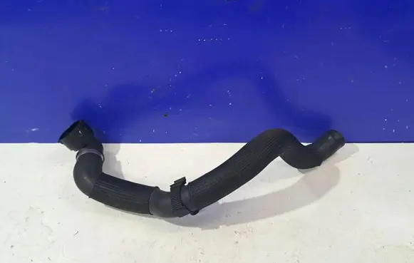 Volvo V60 Engine coolant pipe/hose 31319754