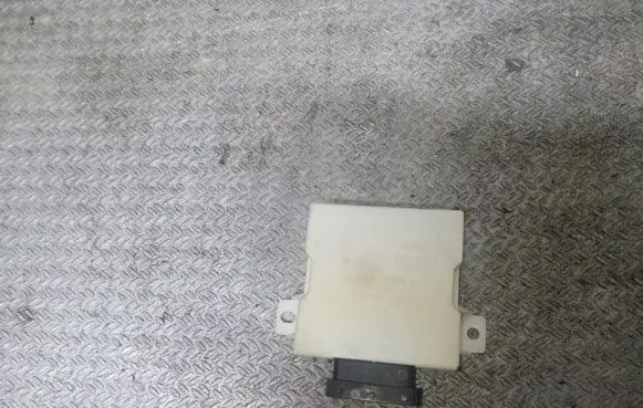 Toyota Avensis T250 Window wiper relay 8594005040