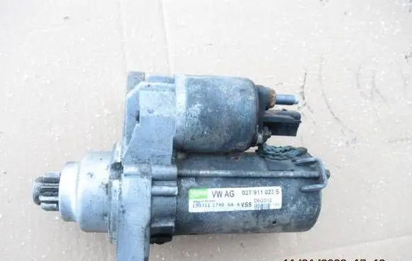Volkswagen Golf VI Starter motor 02T911023S D6GS12 1503111790