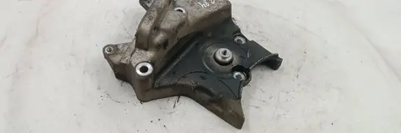 Opel Zafira B Engine mounting bracket 55210531