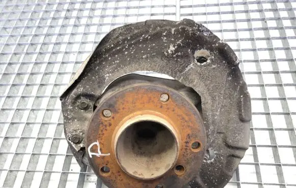 BMW 3 E90 E91 Front wheel hub spindle knuckle 