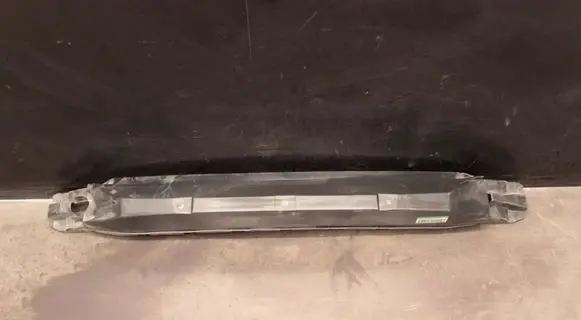 Volvo V60 Front bumper support beam 31323427