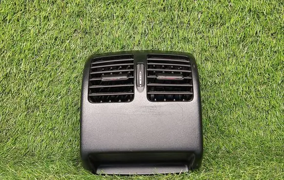 Mercedes-Benz E C207 W207 Rear air vent grill A2048300954