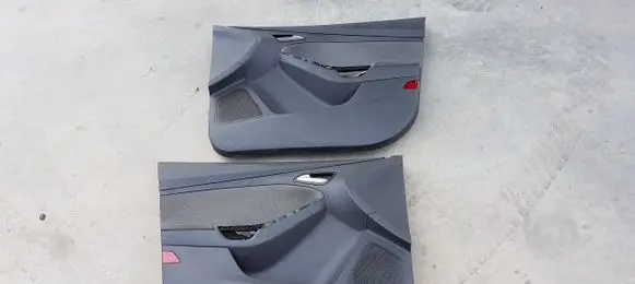 Ford Focus Front door card panel trim