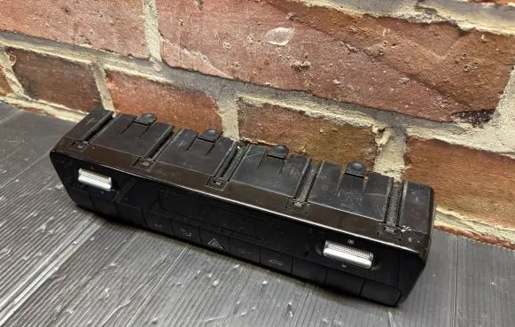 Mercedes-Benz Sprinter W907 W910 Climate control unit A9079054806 SW182401 HW182800