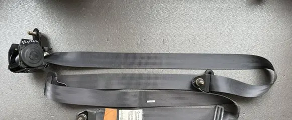 Nissan Patrol Y60 Third row seat belt 8984420J11
