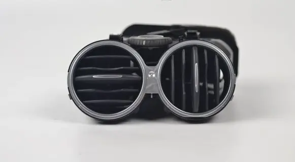 Volkswagen Golf Plus Dash center air vent grill 5M0819061
