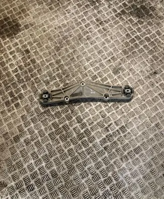 Volkswagen Phaeton Rear differential/diff mount bracket 3D0599285B