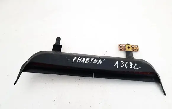 Volkswagen Phaeton Third/center stoplight 3d0945097d