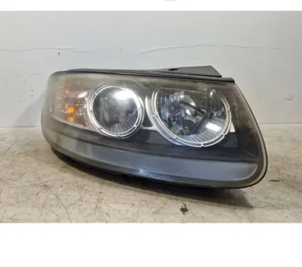 Hyundai Santa Fe Headlight/headlamp 