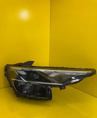 Audi Q8 Headlight/headlamp 4M8941086D