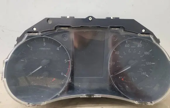 Nissan Qashqai Speedometer (instrument cluster) TYPE950A 150824 4EA8ALA5P