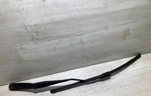 BMW X1 F48 F49 Front wiper blade arm 7360506