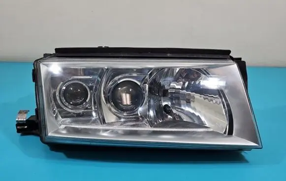 Skoda Octavia Mk1 (1U) Headlight/headlamp 1U1941016G IMPRK1404733