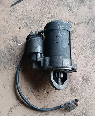 Mercedes-Benz E W211 Starter motor 0051512901 0001223006