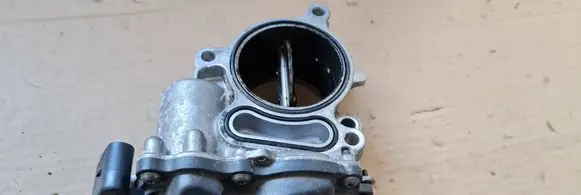 Audi A6 S6 C8 4K Throttle body valve 05L128063E