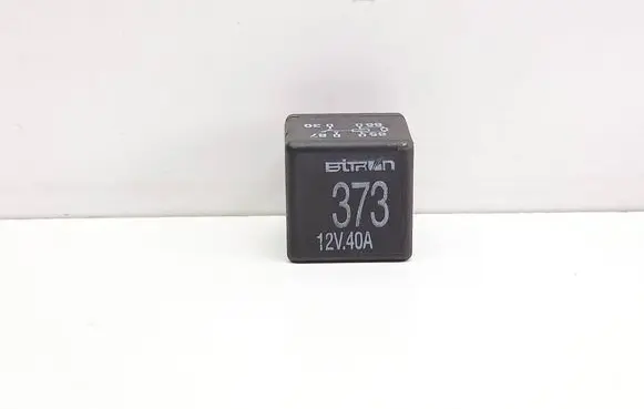 Audi A6 S6 C5 4B Other relay 8D0951253A