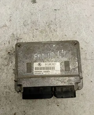 Skoda Fabia Mk1 (6Y) Engine control unit/module 047906033E 5WP4420209