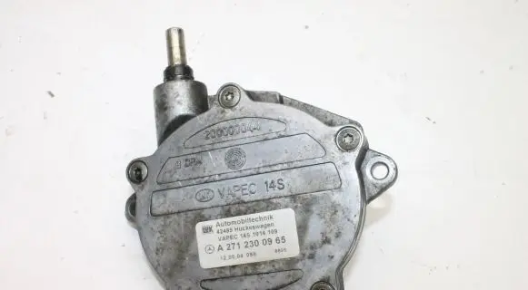 Mercedes-Benz SLK R171 Vacuum pump A2712300965