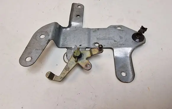 Volkswagen New Beetle Tailgate/trunk/boot lock/latch/bracket 1C0827603