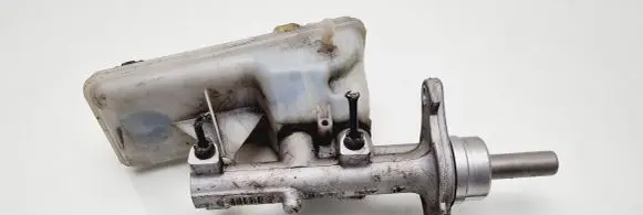 Nissan Primastar Master brake cylinder 32067008C