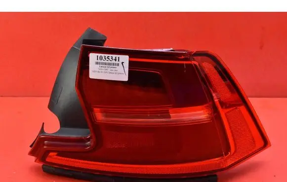 Volvo S90, V90 Rear/tail lights 31698713