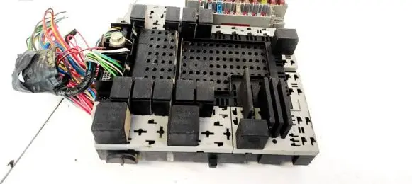 Volvo S60 Fuse box set 08679899 02W485