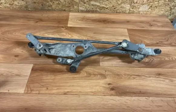Opel Insignia A Front wiper linkage 