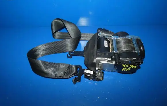 Volvo XC90 Front seatbelt