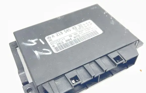 Mercedes-Benz CLS C219 Parking PDC control unit/module A2195450332