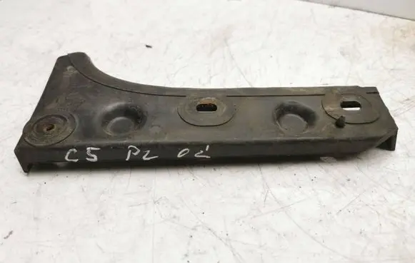 Front bumper mounting bracket