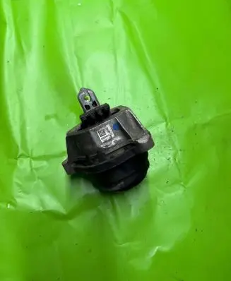 BMW 7 G11 G12 Engine mount bracket 6860478 170915 17091514720