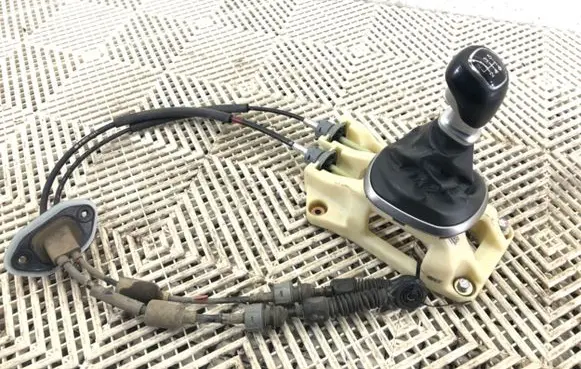 Hyundai Veloster Gear shift rod 