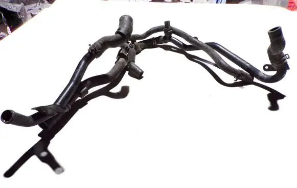 Volkswagen PASSAT B7 Engine coolant pipe/hose 5N0121065