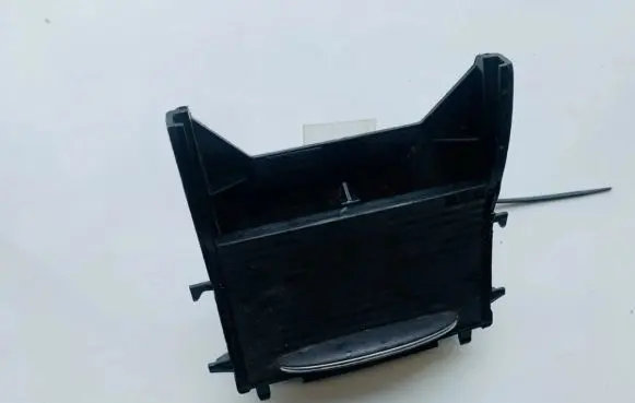 Mercedes-Benz Vaneo W414 Car ashtray a1688130002 e040413121
