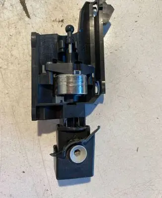 Mercedes-Benz C AMG W204 Headlight level adjustment motor 1307220053 8Z0022109F